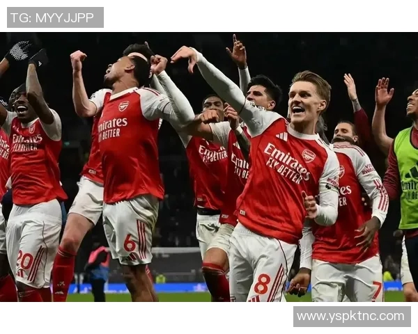 英超积分榜：利物浦领跑曼联位列第二，热刺仅胜两队垫底