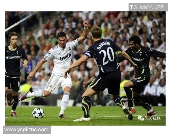 莱比锡红牛强势压倒门兴格拉德巴赫，横扫对手展现实力