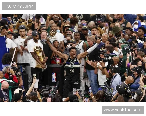 雄鹿球员明晚卫冕冠军宣布休战,球队备战计划调整